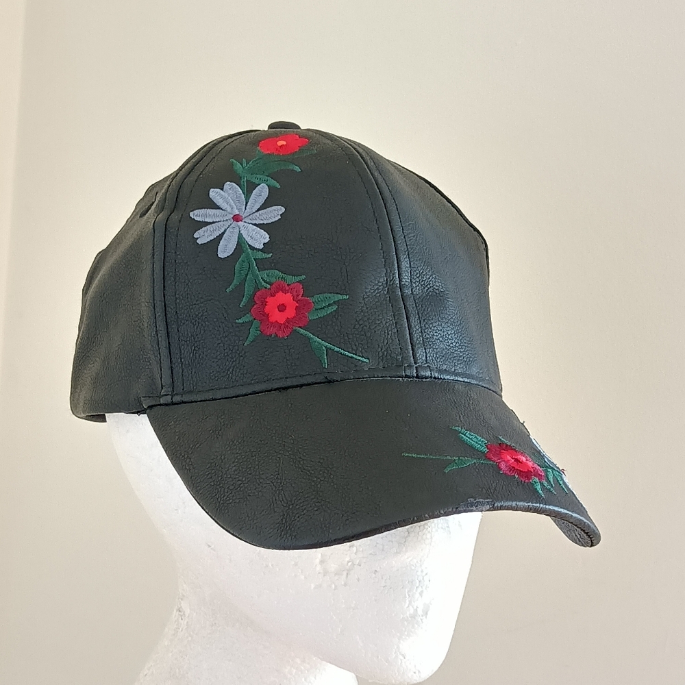 NWOT Vegan Leather Baseball Cap Floral Embroidery Hat OS Black - Picture 6 of 16